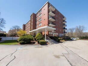 Building Photo - 20 Hammond Pond Pkwy