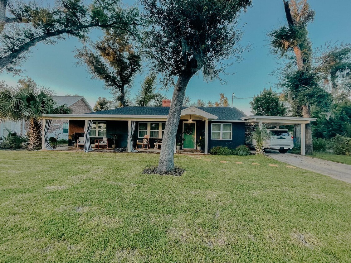 703 Bunkers Cove Rd, Panama City, FL 32401 House Rental in Panama