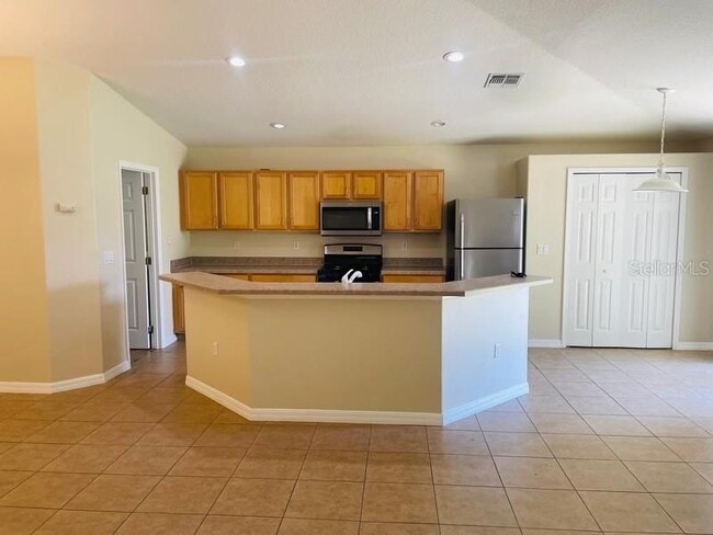 Building Photo - 308 Jessamine Dr