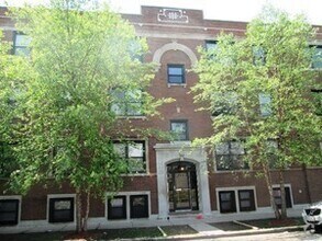 Building Photo - 301 E 50th St