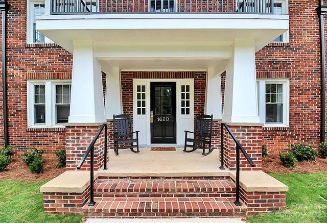 Foto principal - 1620 East Blvd