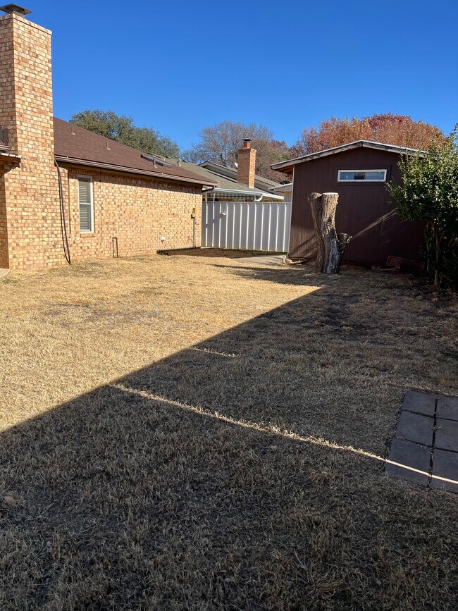 Foto del edificio - 5723 64th St