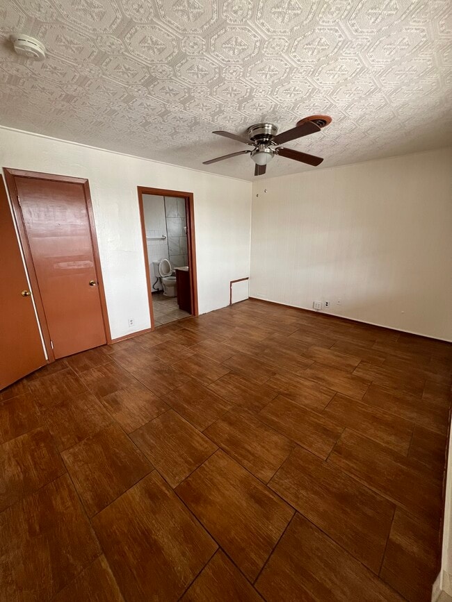 Foto del edificio - 3501 Porter Ave