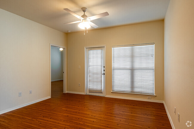 The Colorado - 1.218SF - The Royse at Parker Boulevard Apartments