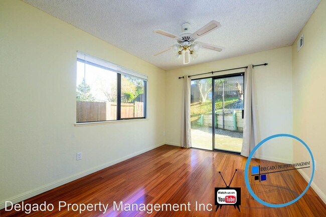 Building Photo - 4 br, 2.5 bath House - 337 Seahorse Drive