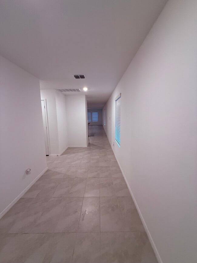 Entrance hallway - 14121 Danesdale Dr