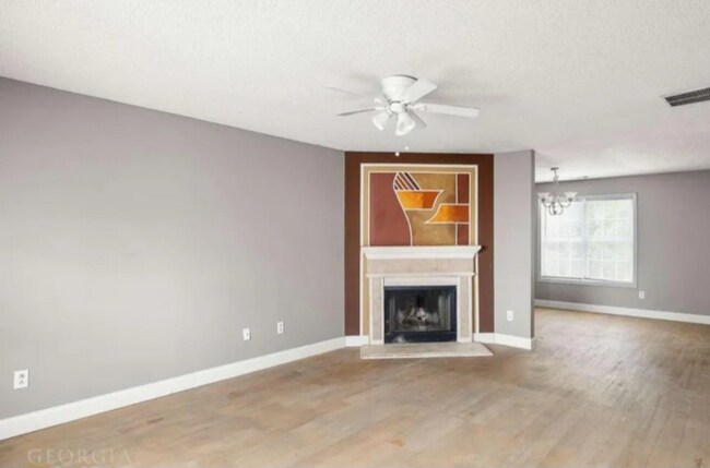 Foto del edificio - 6966 Mahonia Pl