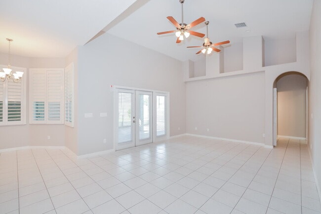 Building Photo - 205 Woodson Ct