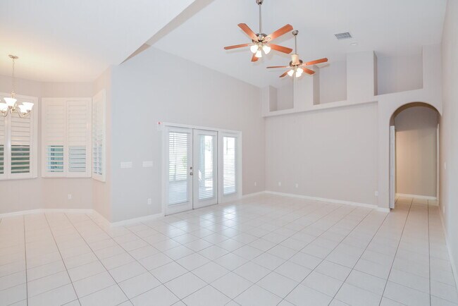 Foto del edificio - 205 Woodson Ct