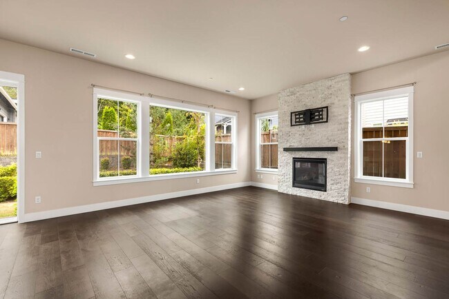 Foto del edificio - Beautiful Redmond Home with Gourmet Kitchen, Guest Suite & Luxurious Primary Retreat