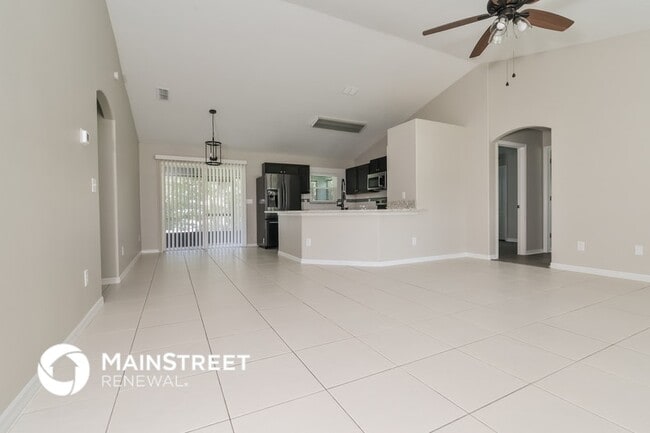 Building Photo - 10612 Cedar Forest Cir