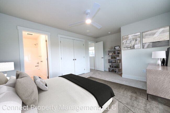 Building Photo - 2 br, 2.5 bath House - 423 Water Lily Drive