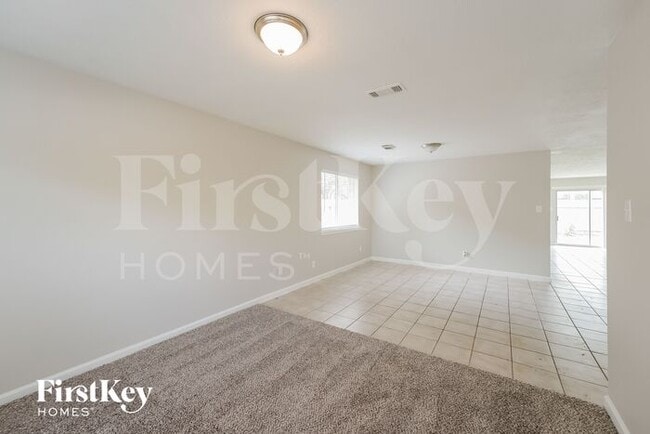 Building Photo - 28819 Raestone St