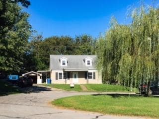 Primary Photo - 140 Leesway Dr