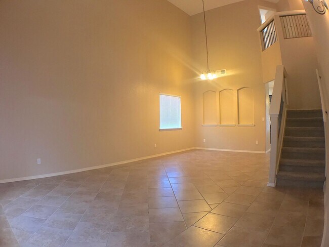 Foto del edificio - Northeast El Paso/Sandstone Ranch 4 bed Re...