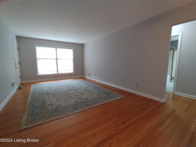 Building Photo - 2704 Riedling Dr