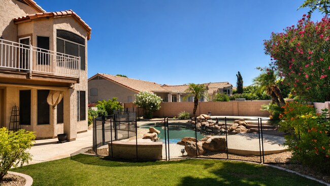Foto del edificio - Gorgeous Move-In Ready Home with Resort-Style Backyard!