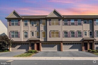 Building Photo - 6315 Creekbend Dr