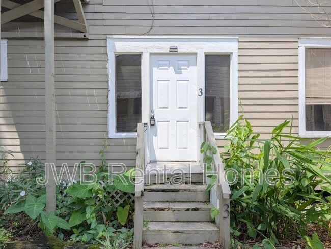 Building Photo - 2022 Dellwood Ave