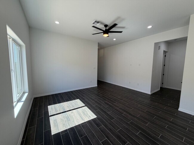Building Photo - BRAND NEW 4 BEDROOM HOME!