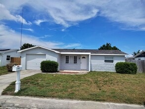 Building Photo - 3117 Huntington Rd
