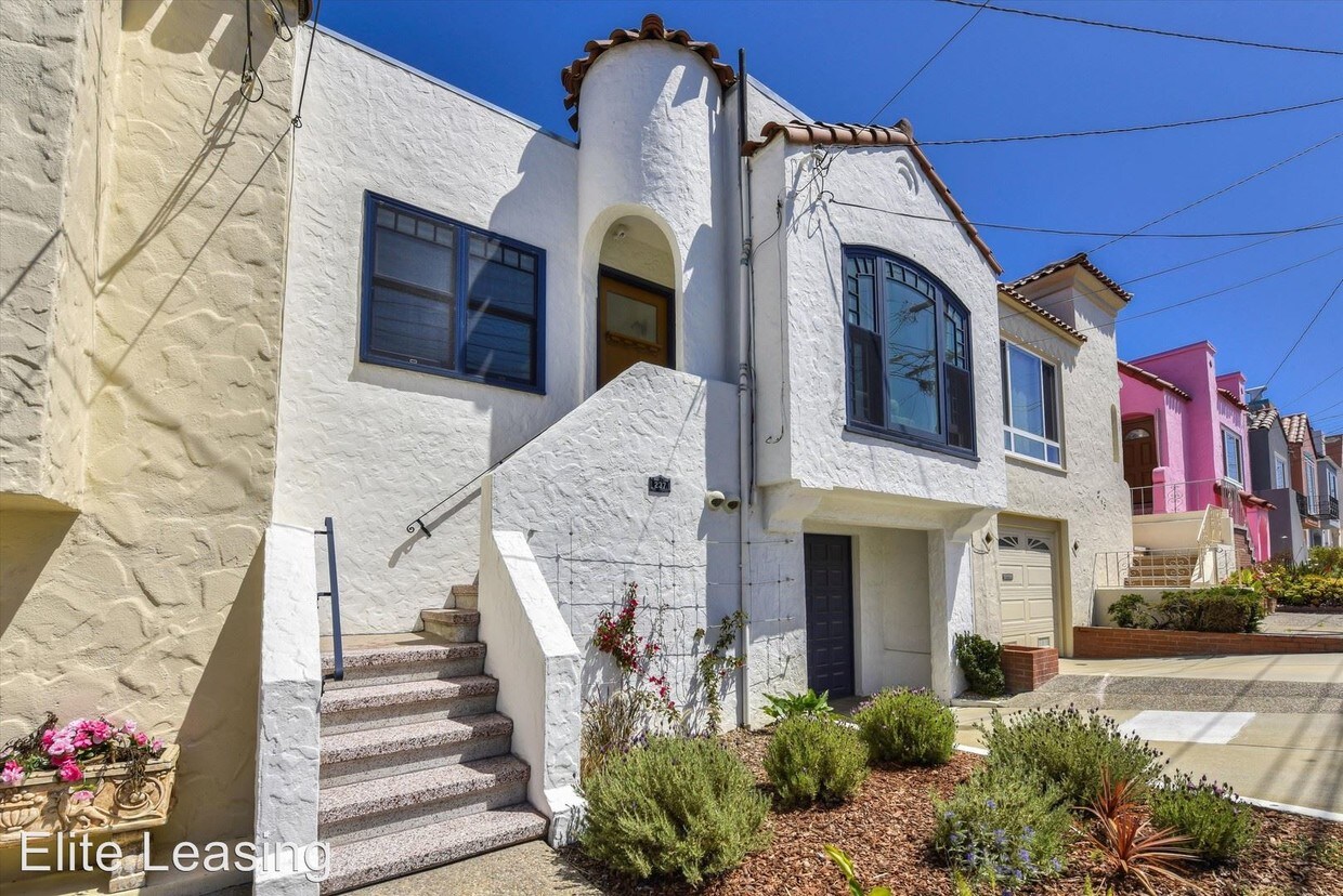 Primary Photo - 4 br, 3 bath House - 237 Oxford Street