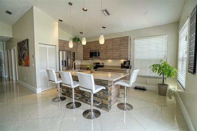 Foto del edificio - 12363 NW 53rd St