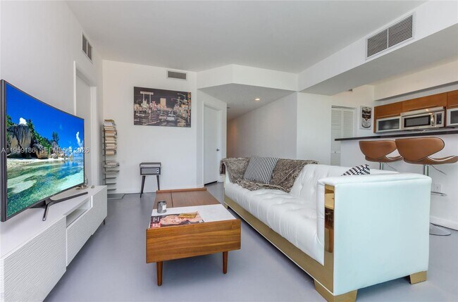 Foto del edificio - 244 Biscayne Blvd