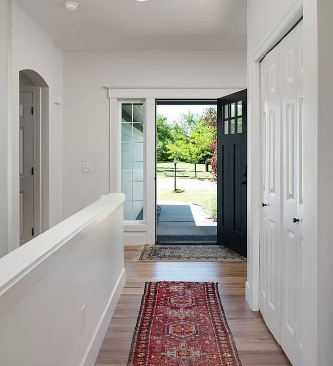 Building Photo - Beautiful South Bozeman home!