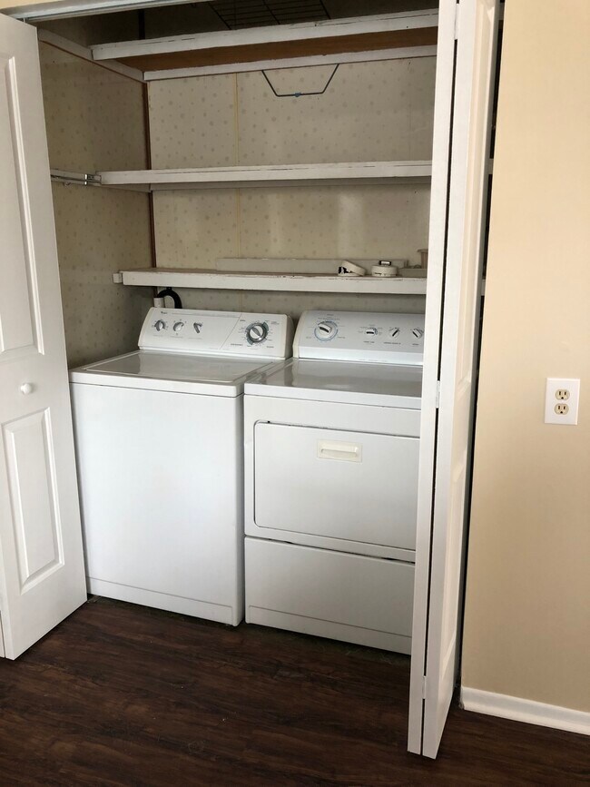 Building Photo - 18530 Masonic