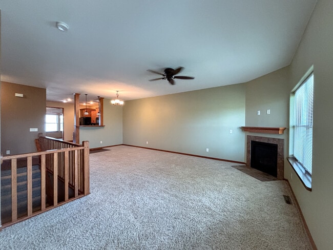 Building Photo - 958 Parkland Dr