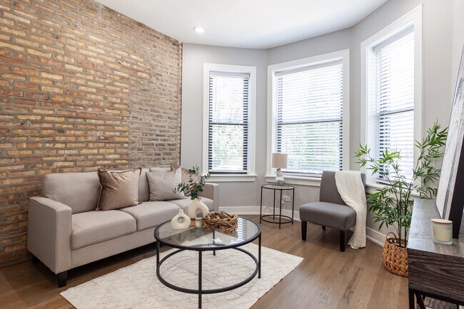 Foto del edificio - 3830 N Wilton Ave