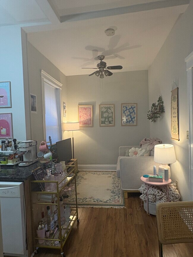 Building Photo - 1189 Commonwealth Ave