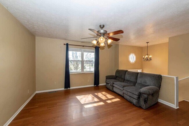Foto del edificio - Knoxville 37912 - Coming Soon - 3 bedroom, 2.5 bath home - Contact Tom Parry (865) 607-3649