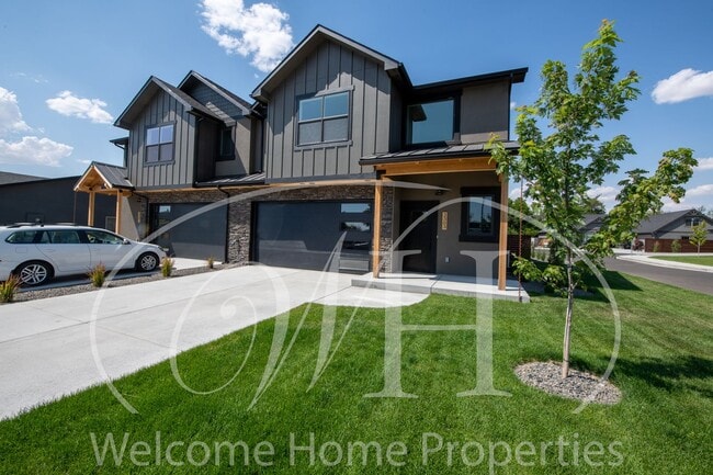 Foto del edificio - Garrison Duplex