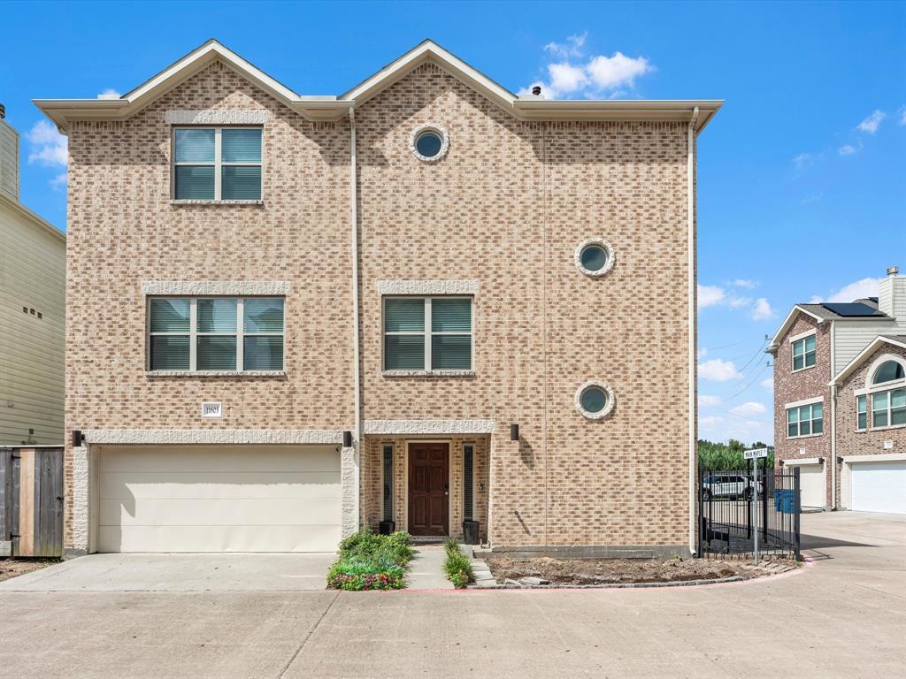 Foto principal - 11603 Main Maple Dr