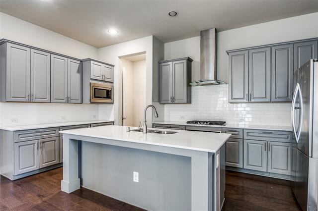 Foto del edificio - 9456 Kavik St