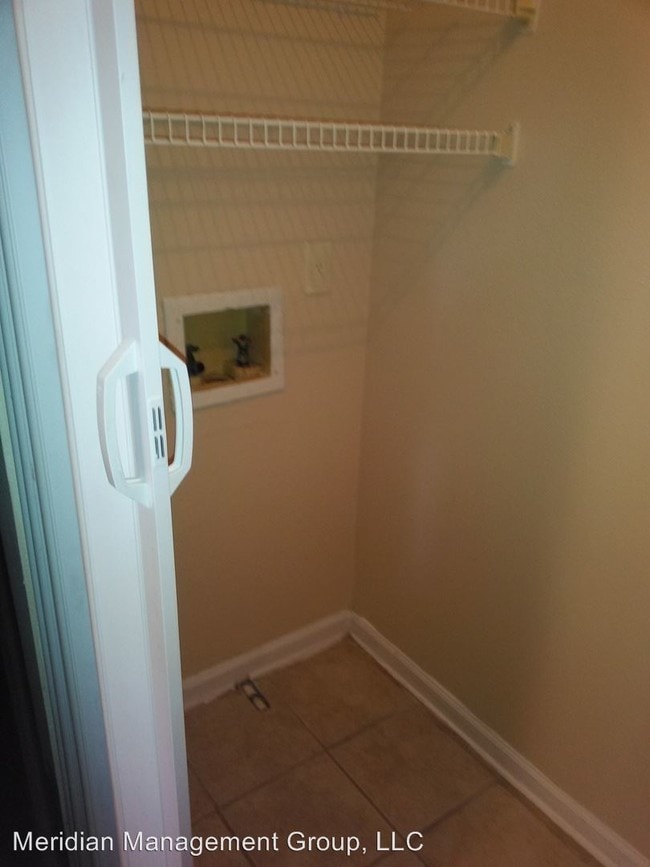 Building Photo - 533 Windchase Ln