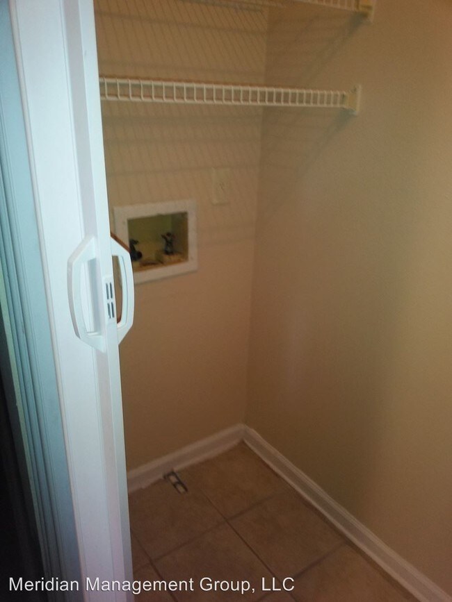 Foto del edificio - 533 Windchase Ln