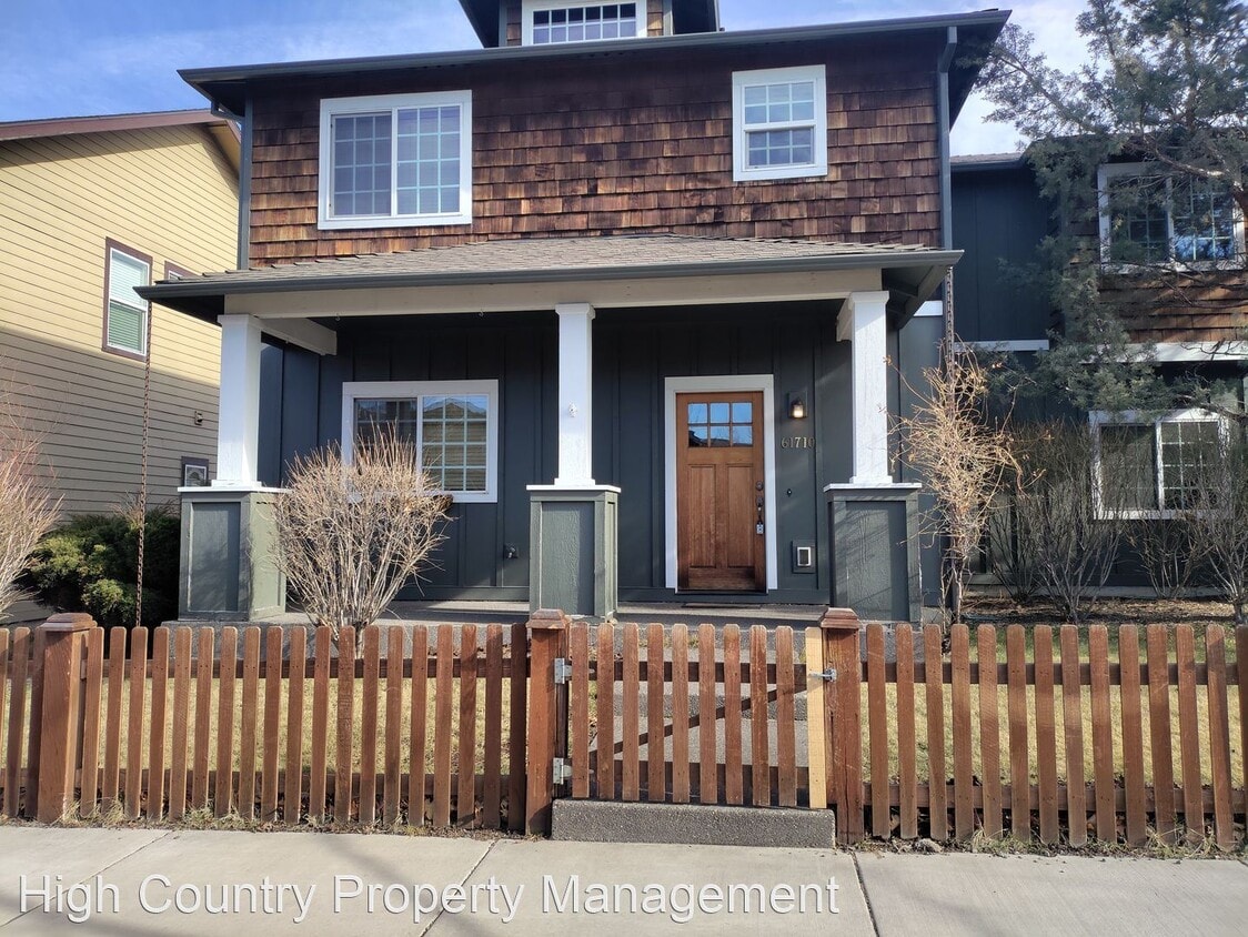 Foto principal - 4 br, 3.5 bath House - 61710 Darla Place