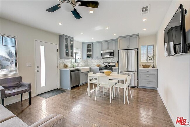 Foto del edificio - 5414 Inglewood Blvd