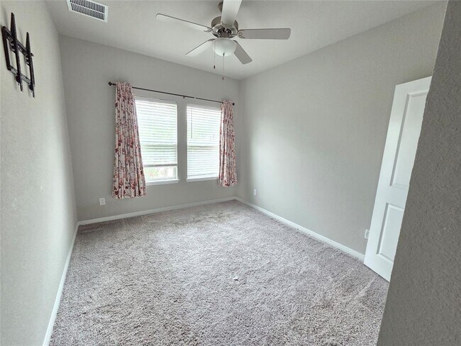 Building Photo - 1604 Homestead Farms Dr