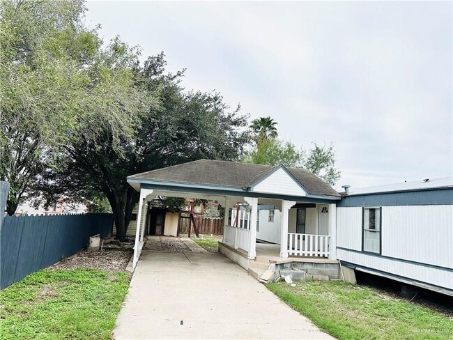 Building Photo - 2408 Verbena Ave