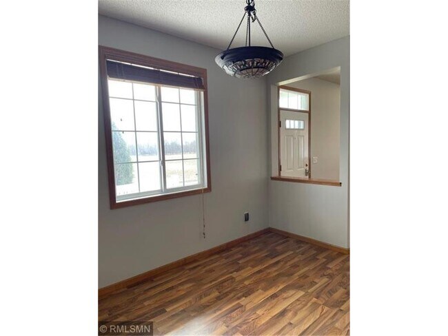 Building Photo - 17115 Monroe Dr NW
