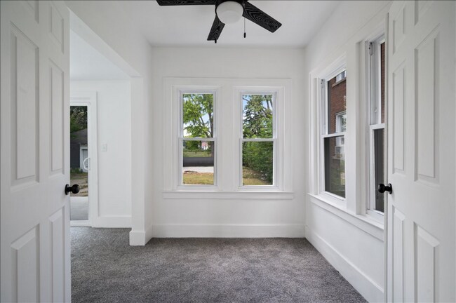 Foto del edificio - 2934 Virginia Park St