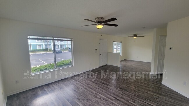 Foto del edificio - 2154 Fluorshire Dr