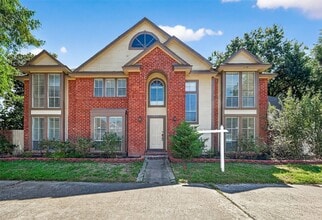 Building Photo - 1535 Beaconshire