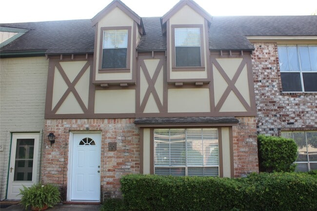Building Photo - 14719 Barryknoll Ln