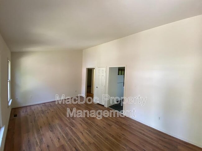 Foto del edificio - 507 Montgomery Dr