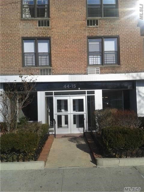 Primary Photo - 44-15 Colden St
